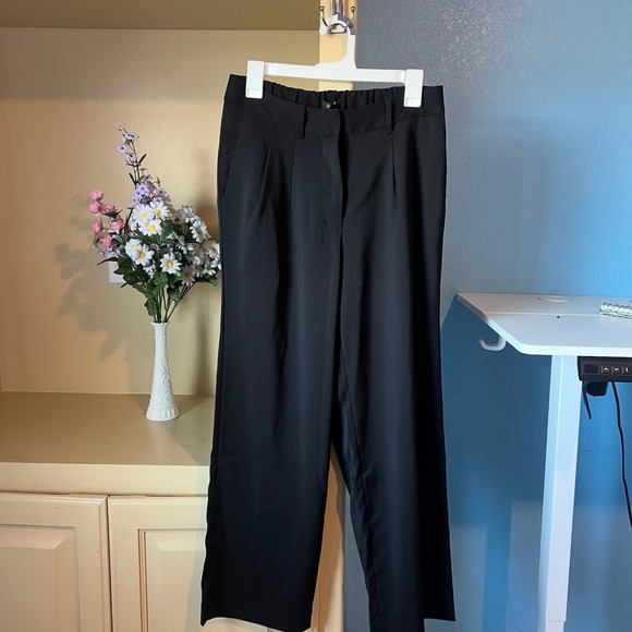 Quince Women's Stretch Crepe Pleated Wide Leg Pants 28" Black 8 Staple Work Luxe - Picture 2 of 8